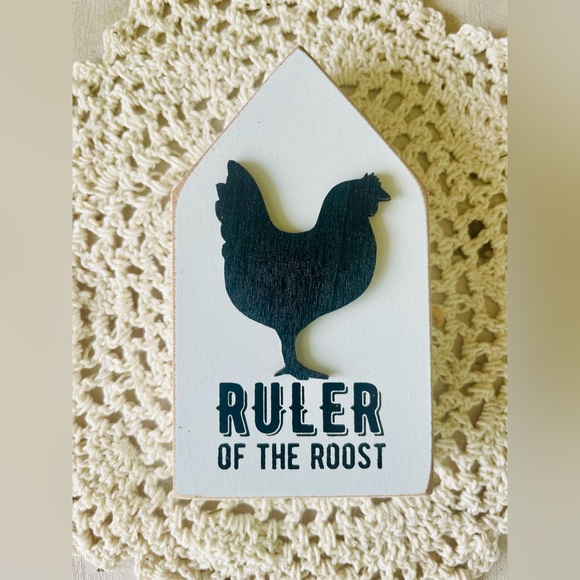 *Ruler of the Roost Wooden House Shaped Shelf Sitter - Picture 3 of 14